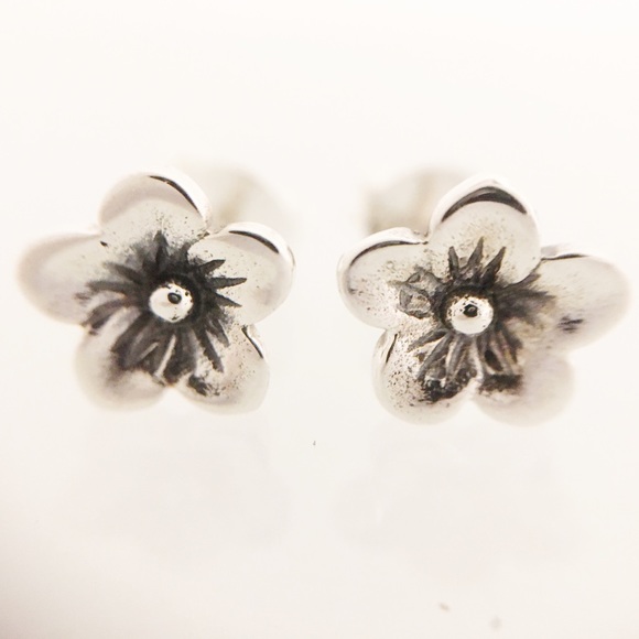 Cherry Blossom 925 Sterling Silver Stud Earrings - Picture 4 of 7